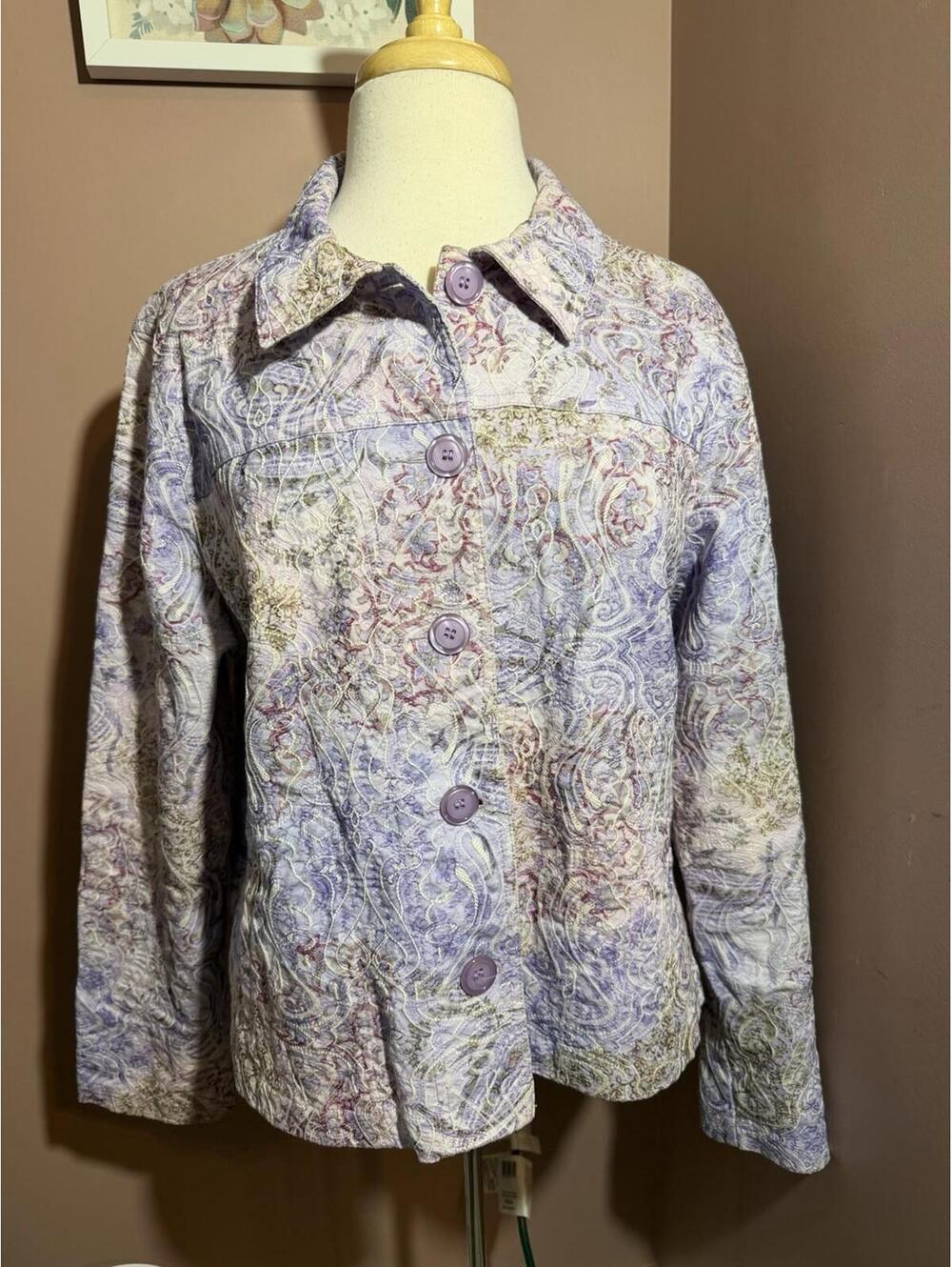 Baxter & Wells Button Front Jacket Womens XL Lavender Purple Embroidered Light